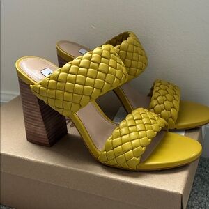 Steve Madden Mustard Braided Block Heel Sandals